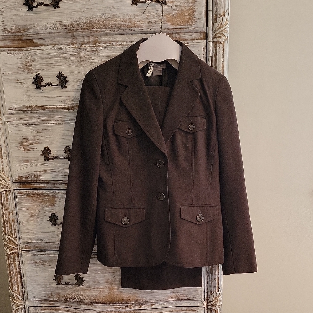 Ann Taylor Dark Brown Women's Blazer and Pant Suit